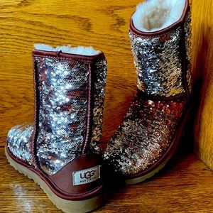 UGGS SEQUENCE AMBER BOOT SZ 5. EXCELLENT CONDITION.